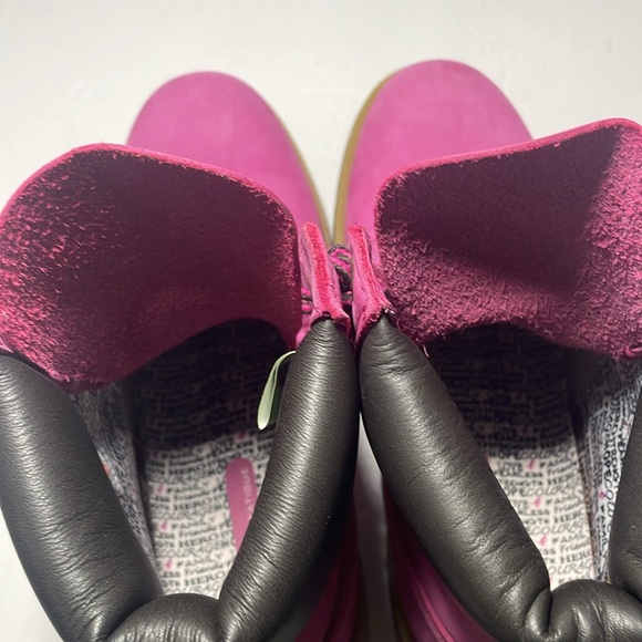 MEN’s 7.5 Pink Timberlands Susan G Komen edition Breast Cancer Awareness - Picture 5 of 13